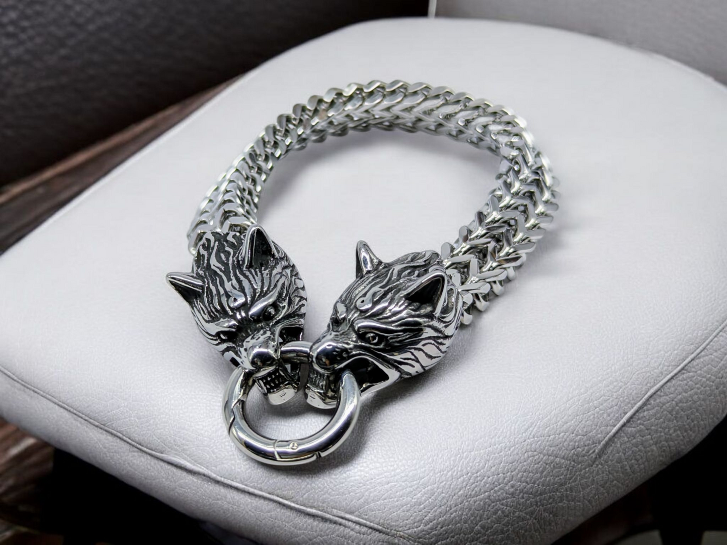 Oxidized Double Wolf Steel Bracelet - 23cm