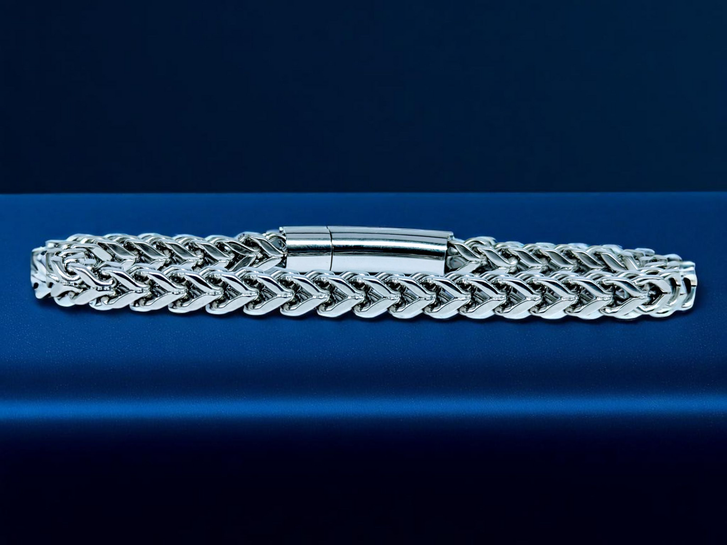 Silver Arrow Bracelet- stainless steel-22cm