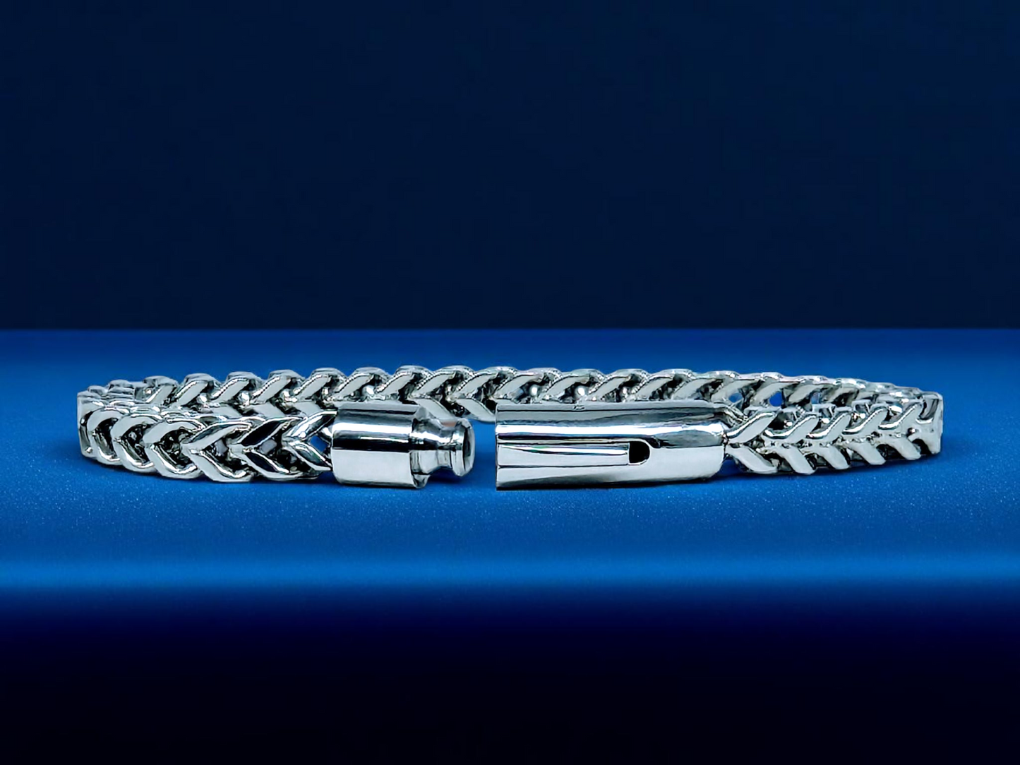 Silver Arrow Bracelet- stainless steel-22cm