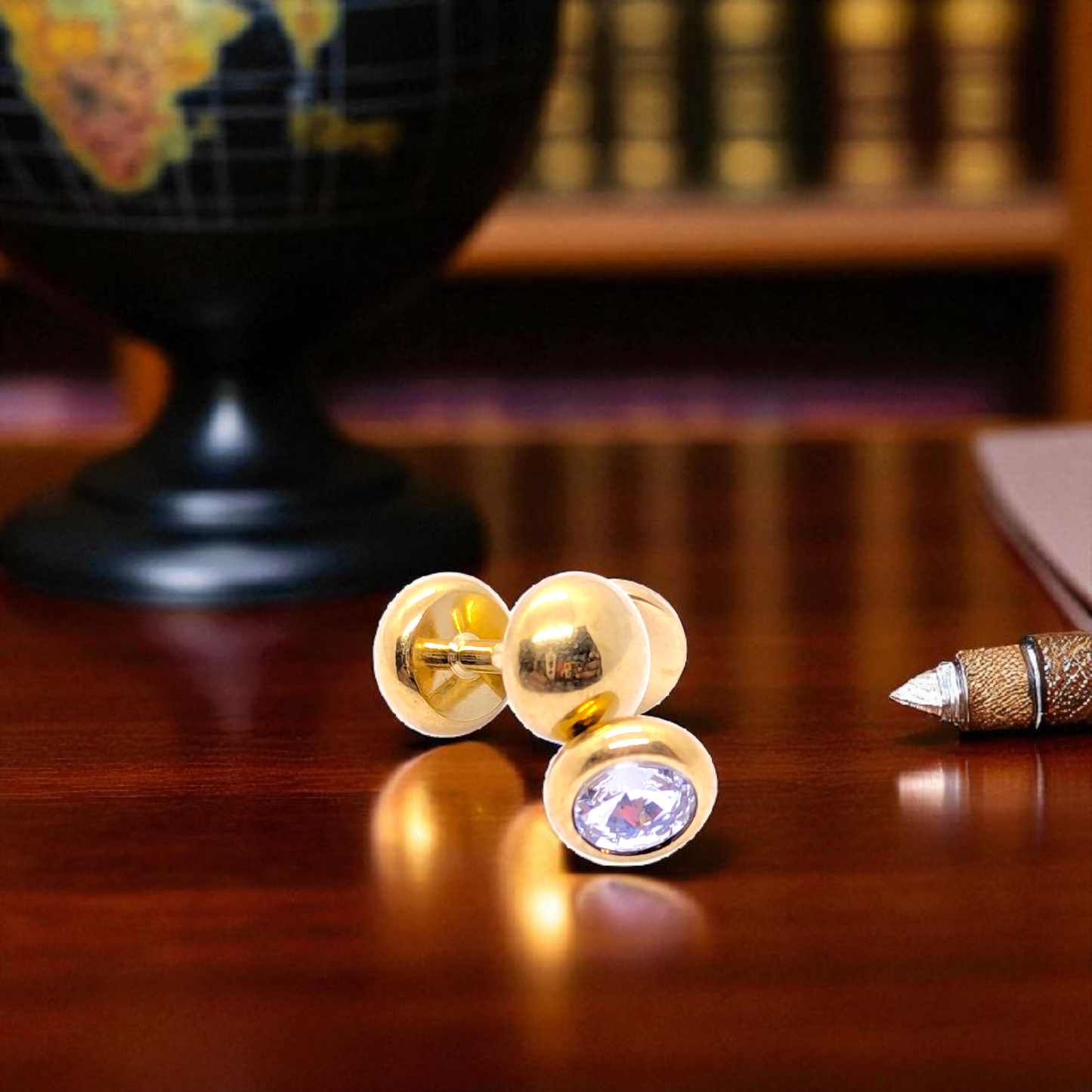 Men’s Reversible Stud Gold Earrings – 5mm Stone