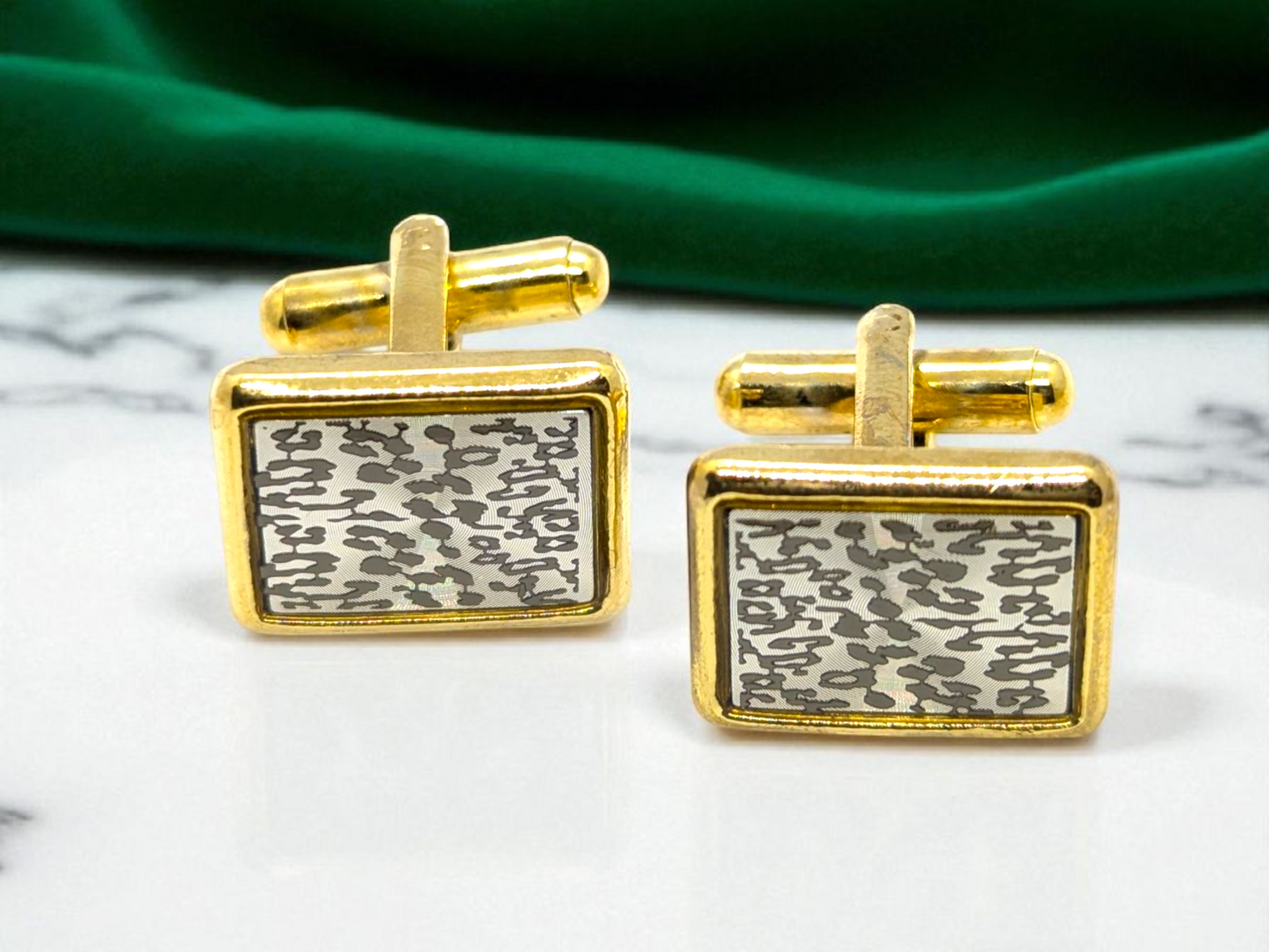 Gold cheetah print Cufflink & Tiepin Set