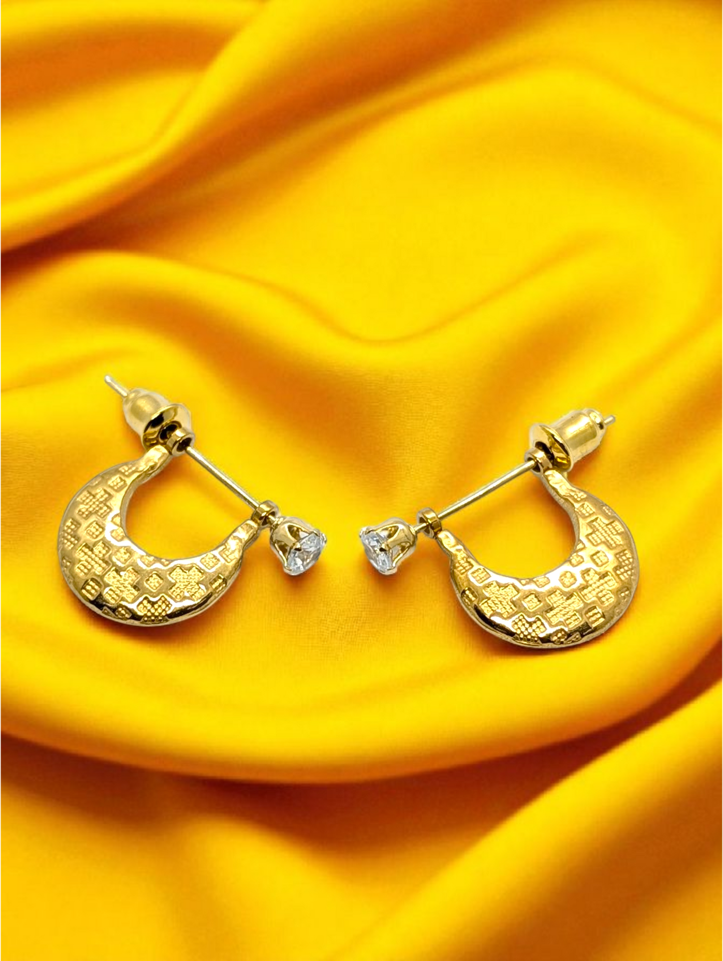 Men’s Gold-Toned Hoop Earrings with Clear Stone Accent