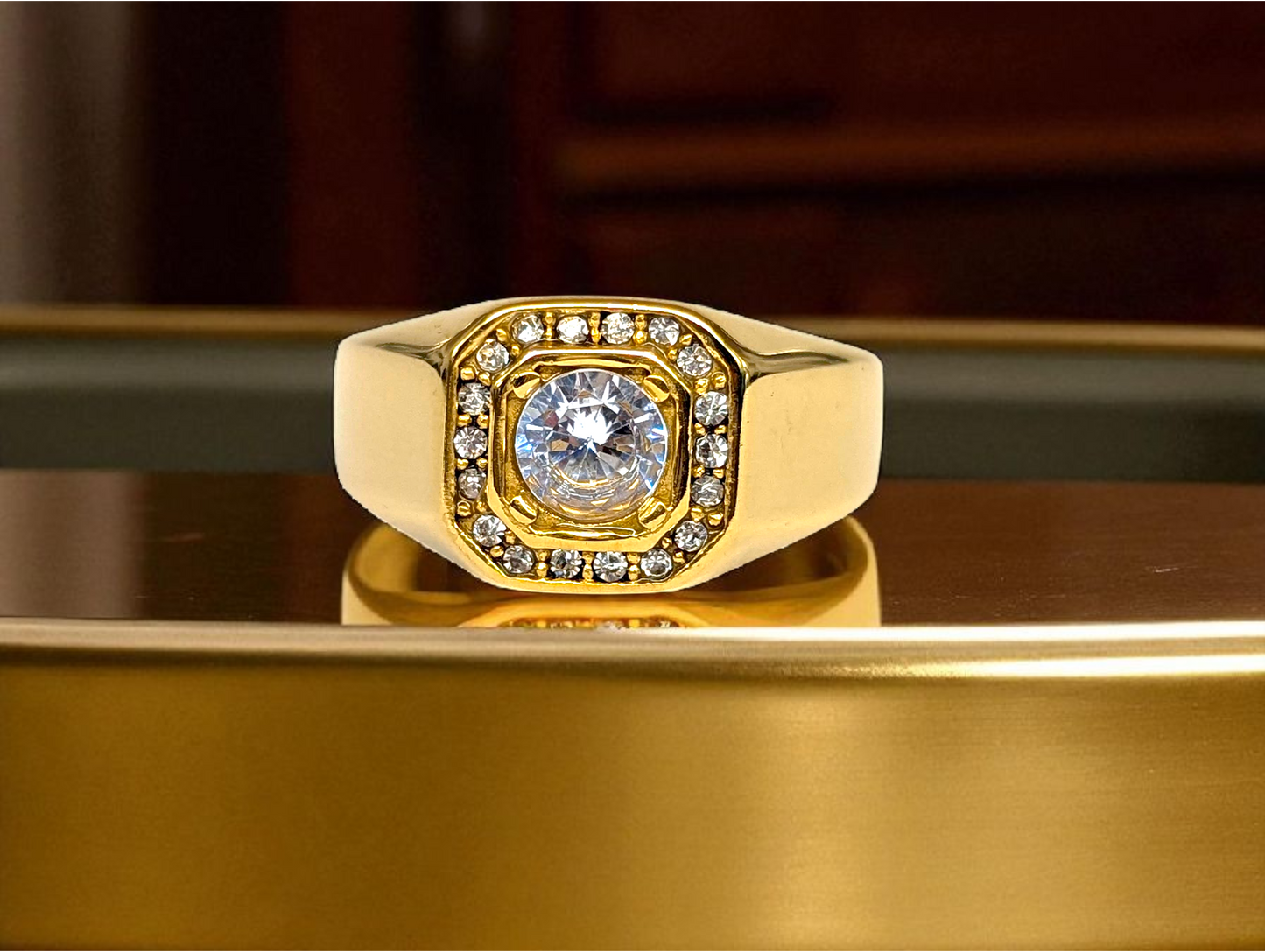 Crown Brilliance: Gold Ring with Round-Cut Stone