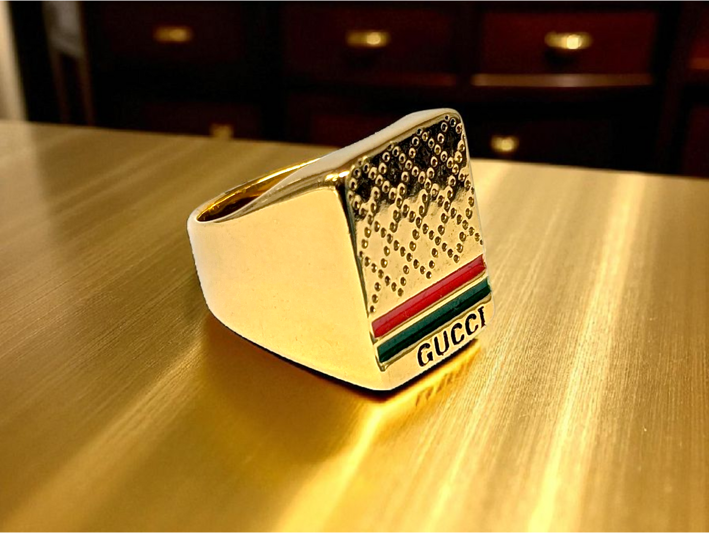 Urban Luxe: Designer-Inspired Ring with Textured Face & Tricolor Accent