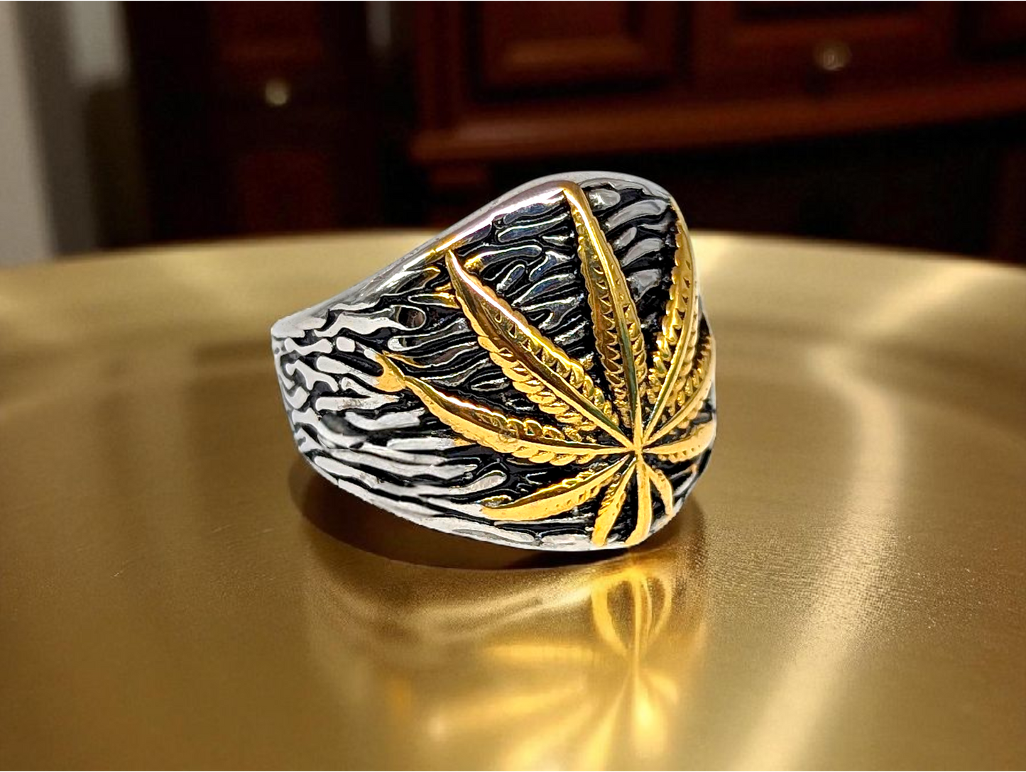 Leaf Legacy: Statement Ring with Embossed Leaf & Textured Face