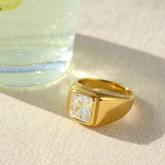 Crystal Clarity: Gold Ring with Clear Gemstone
