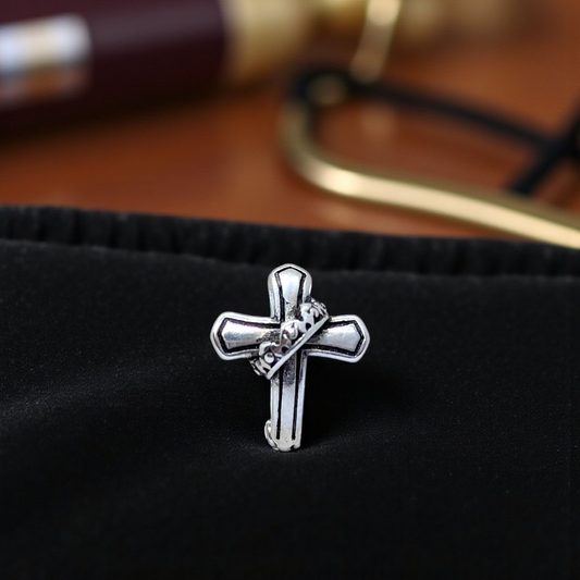 Oxidized Cross Earring for Men – Symbolic Strength with Vintage Grit