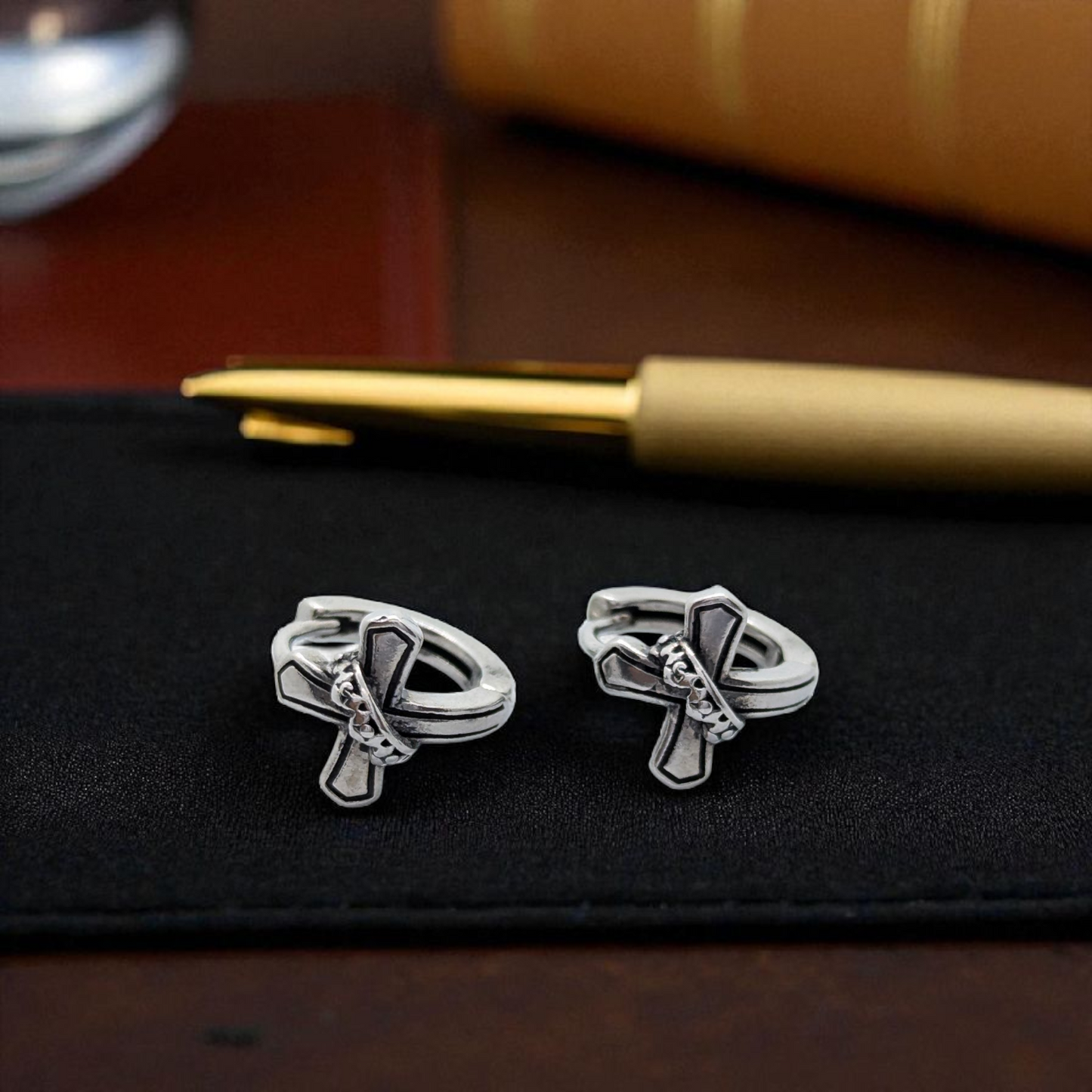 Oxidized Cross Earring for Men – Symbolic Strength with Vintage Grit
