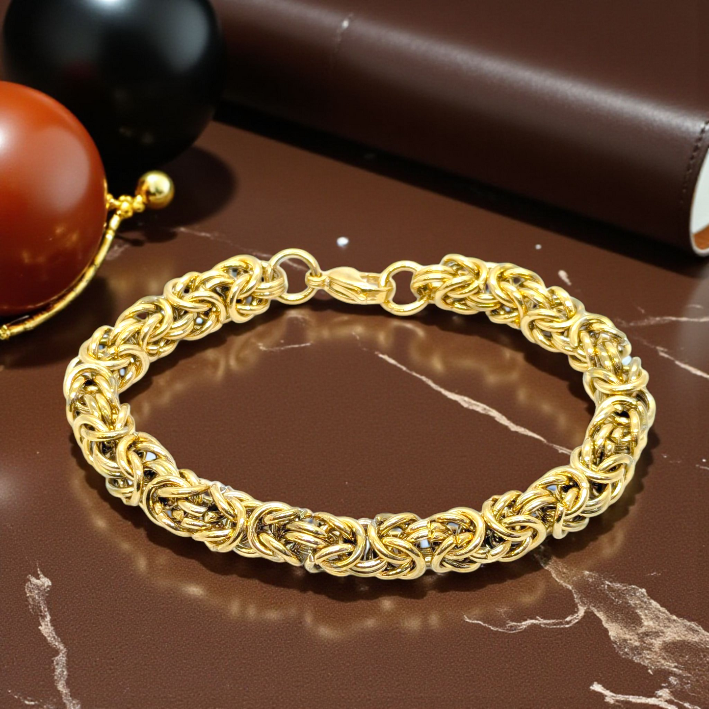 Royal Knot Gold Bracelet