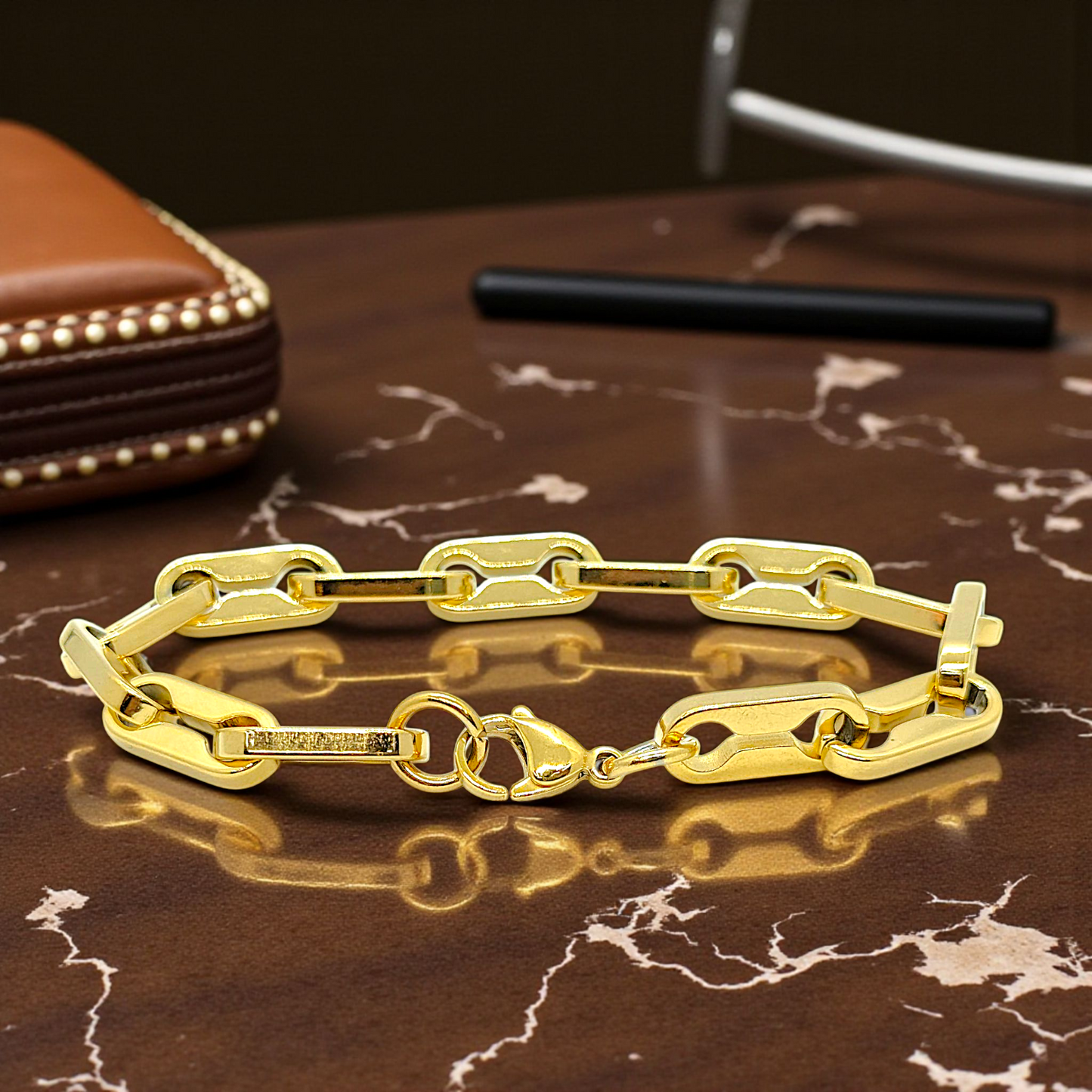 “Golden Drift” Bracelet