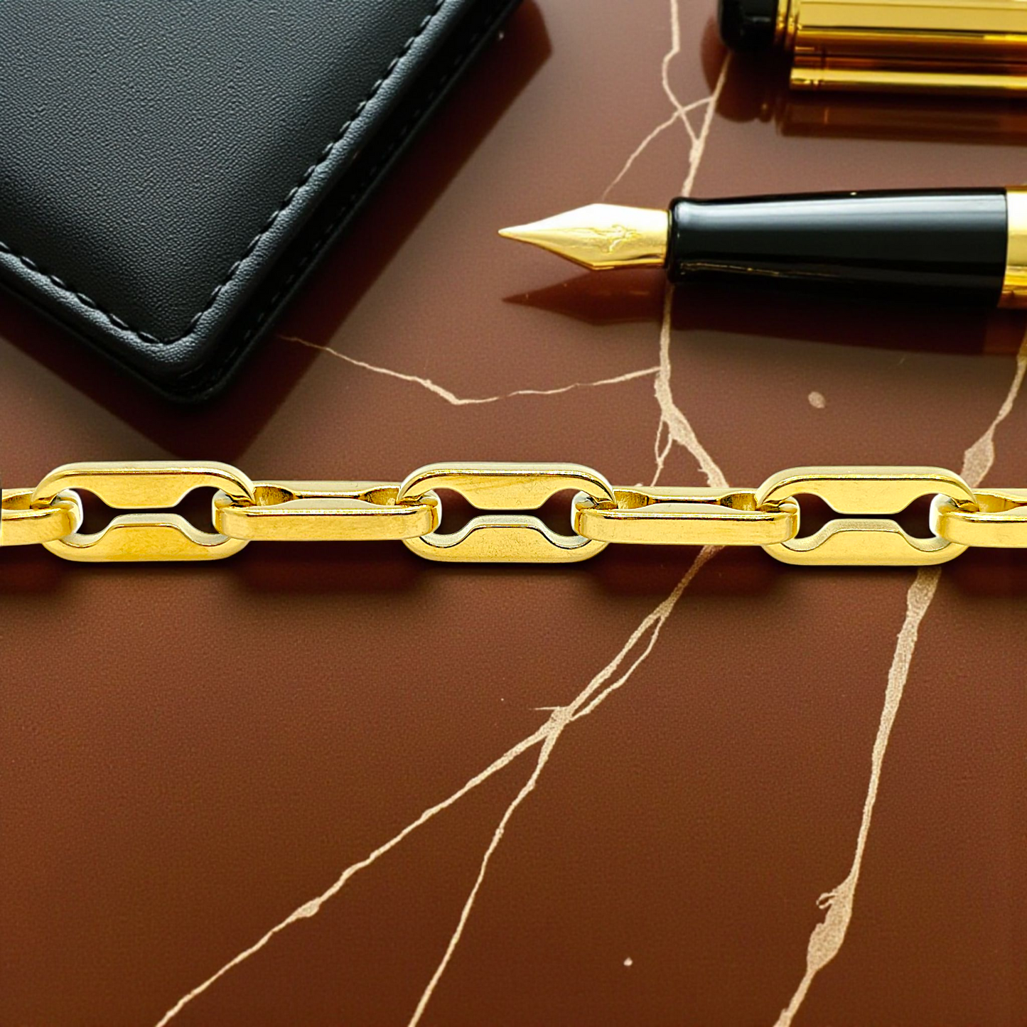 “Golden Drift” Bracelet